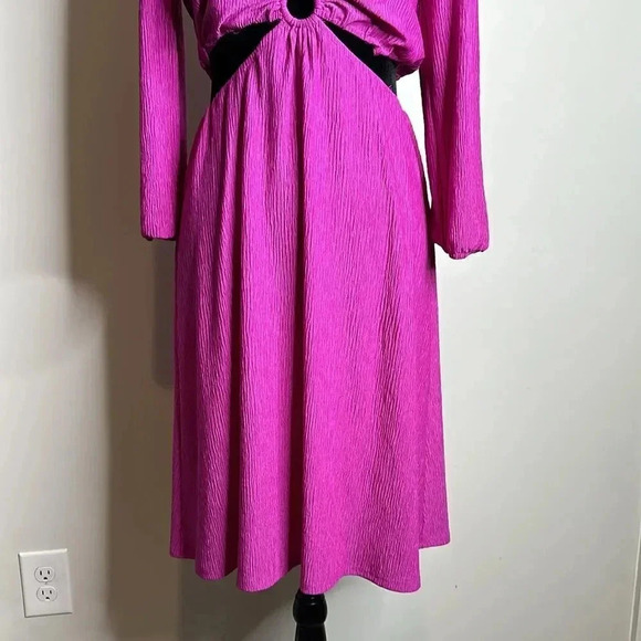 Monteau Pink Dress - Picture 3 of 7